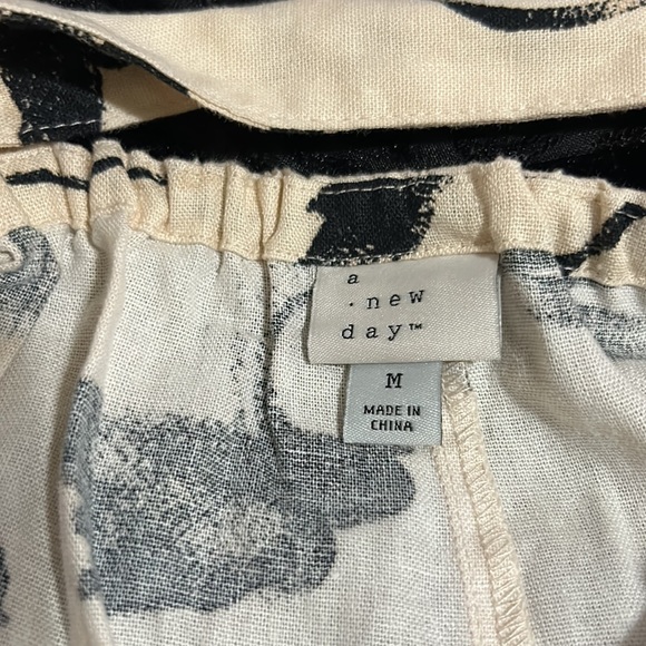 Women’s sleeveless cross back linen Romper dress NWT - Picture 13 of 14